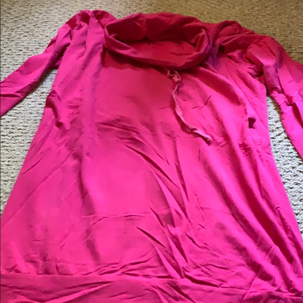 ⭐️Everything must go! ⭐️ Long sleeve nursing shirt